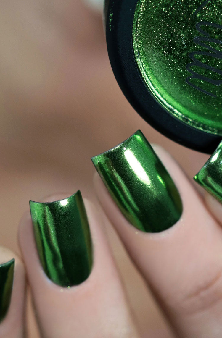 Green chrome nails 🪄 I love how the black underneath makes it gothic ... | Chrome  Nails | TikTok